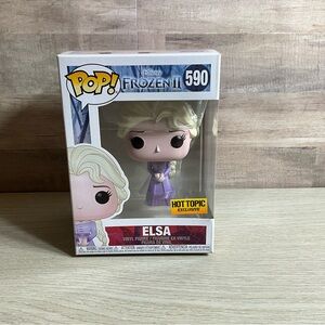 FUNKO POP! Disnep Frozen 2 Elsa Hot Topic Exclusive #590